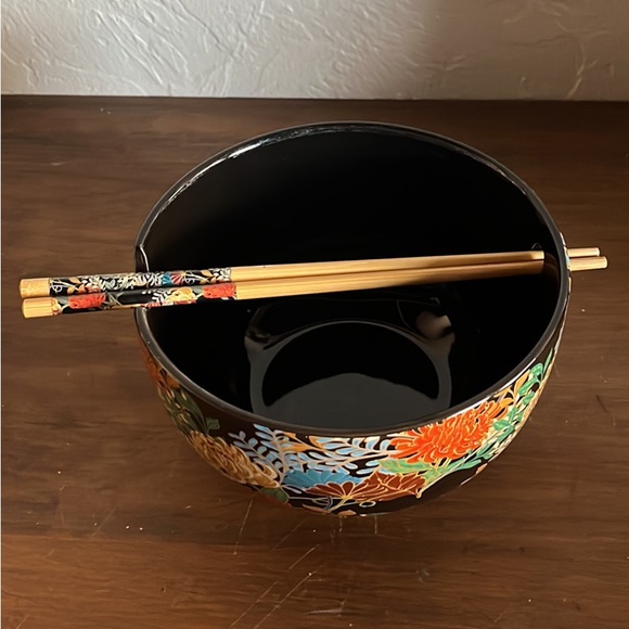 🖤🥢Large Black Ceramic Ramen Noodle Bowl with Matching Chopsticks🥢🖤 - Picture 2 of 5